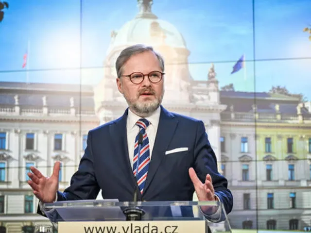 Vládní návrh: Učitelům má od ledna vzrůst tarif o 7 procent, ostatním o 1400 korun