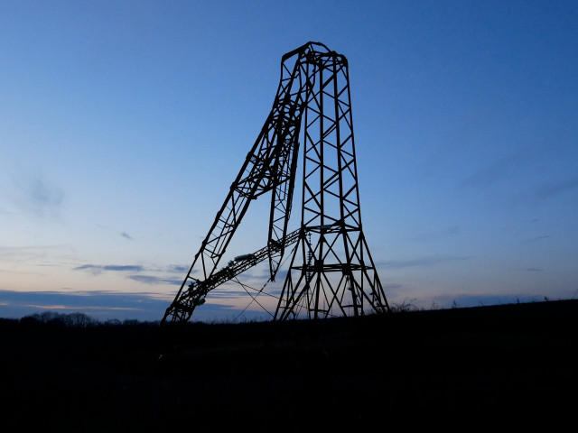 Ukrajina vyzvala obyvatele, aby šetřili energiemi. Zemi postihly výpadky v souvislosti s masivním ruským útokem