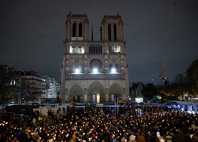 Notre-Dame se po požáru znovu otevře veřejnosti. Vstupné se vybírat nebude