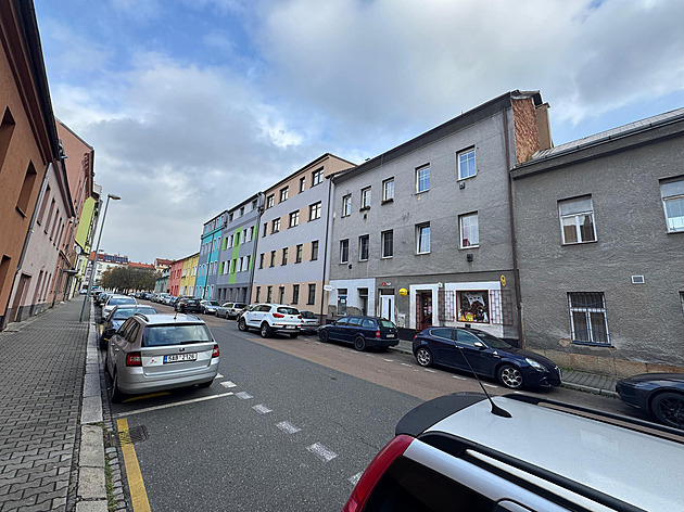 Plzeňan podezřelý z vraždy bratra a pobodání otce je zavřený na psychiatrii