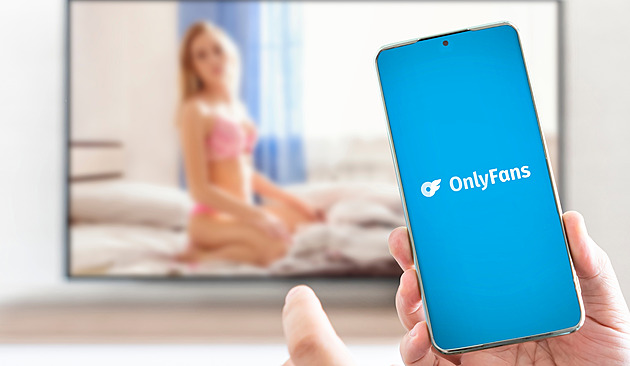 Finančák si posvítí na nahé fotky a videa. Přes OnlyFans tečou stovky milionů