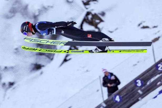 

ŽIVĚ: SP skokanek na lyžích v Lillehammeru – velký můstek

