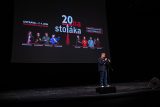 Stand-up je živý žánr, v tom je jeho síla i budoucnost, říká Pavlásek po 20 letech Na stojáka