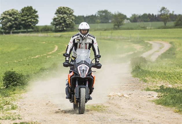 Euronormy obmění nabídku motocyklů. Složitější elektronika přivezla výprodeje