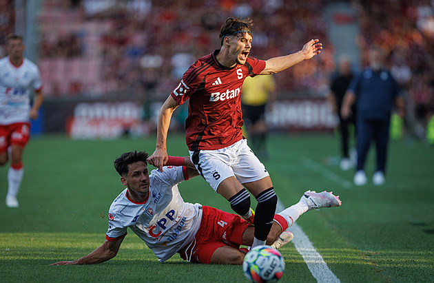 Fotbalisté Pardubic měli podle komise dohrávat zápas v Karviné v oslabení