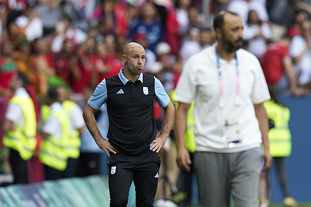 Potkali se v reprezentaci i Barceloně. Teď Mascherano povede Messiho v MLS