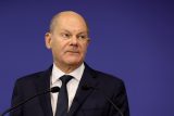 Scholz slibuje, že nedopustí rozšíření války, říká novinář. Lidé ale ztratili důvěru v budoucnost