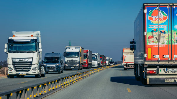 Čeští autodopravci očekávají kvůli potížím Německa menší objem zakázek. Velká konkurence brzdí růst cen