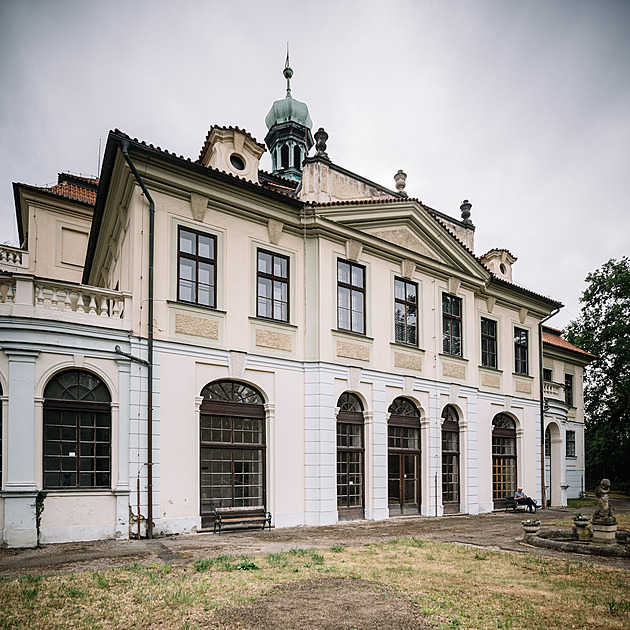 O zámek Veleslavín v aukci nikdo neměl zájem. Stát ho nabídne Praze za půl miliardy