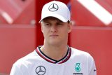 Mick Schumacher skončil v Mercedesu, kde plnil roli rezervního jezdce. Teď se chce soustředit na závodění