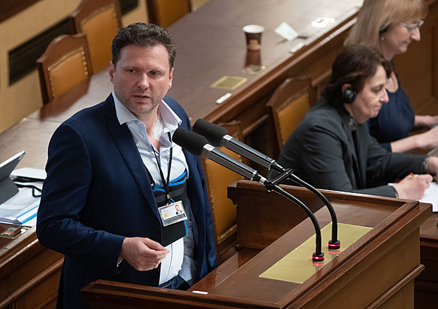 Vondráček by se rád v budoucnu stal ministrem zahraničí. Ne, díky, reagoval Válek