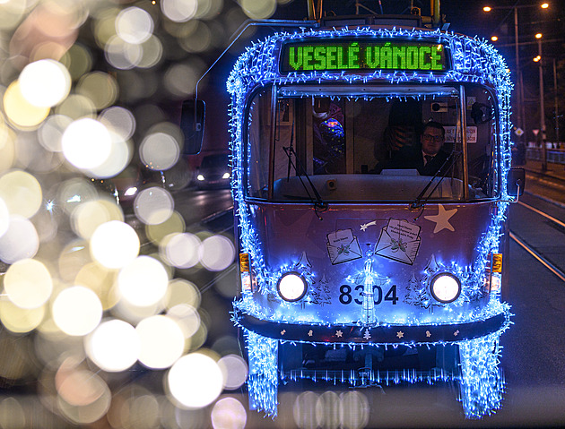 Do ulic vyrazily vánoční tramvaje a autobusy. Přišly se zajímavou inovací