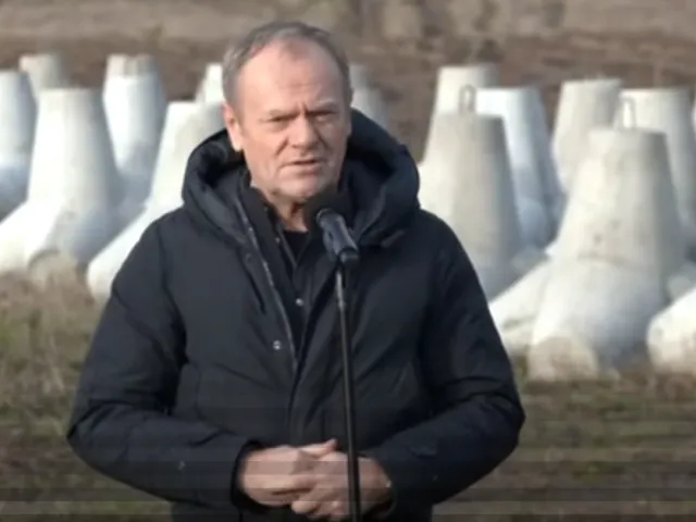 Polsko se opevní proti agresorovi i na hranici s Ukrajinou, potvrdil Tusk