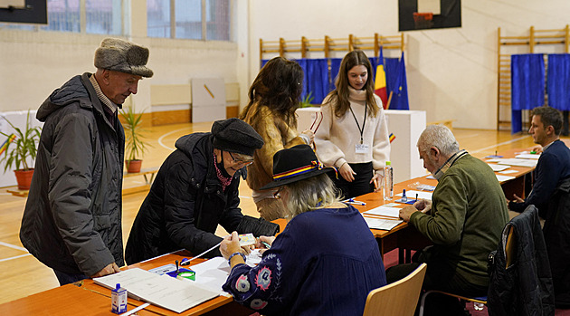 Rumunské volby vyhráli sociální demokraté, získali skoro čtvrtinu hlasů