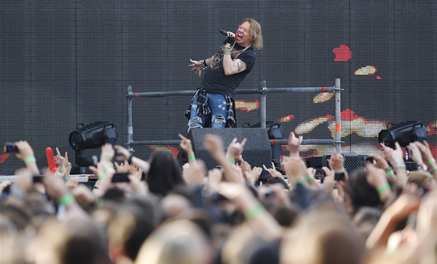 Guns N‘ Roses by mohli zahrát v Hradci, aspoň podle zmínek na sítích