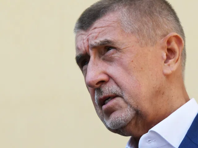 Babiš řečnil 2,5 hodiny: „Zdržovali jsme, abychom zabránili vládě okrást důchodce“