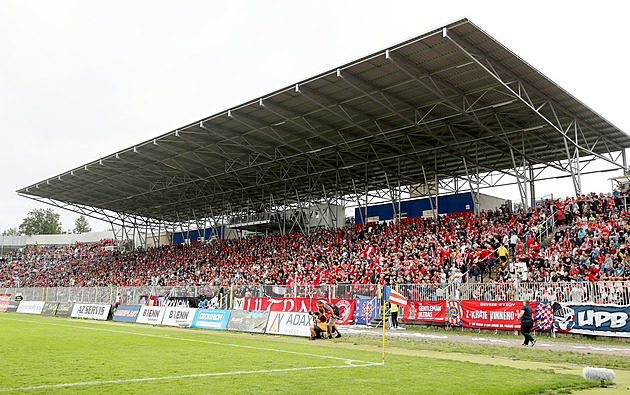 Brno podruhé zrušilo tendr na opravu stadionu Zbrojovky, zakázku teď rozdrobí