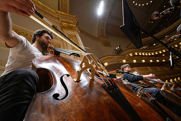 Jak se České filharmonii daří v Carnegie Hall? Podívejte se na koncert