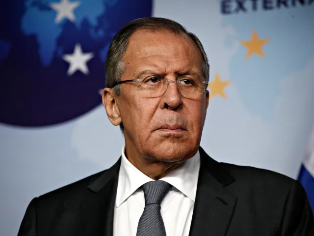 Lavrov poprvé od invaze navštíví EU. Jeho mluvčí Zacharovová na zasedání OBSE nesmí