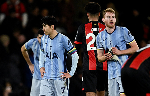 Tottenhamské trápení pokračuje. Fulham už je šestý, rozparádil se Iwobi