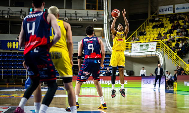 Basketbalisté Opavy prohráli v lize doma s Brnem, pražské derby pro USK