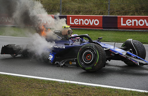 OBRAZEM: Havárie, předjížděcí manévry i velká vítězství. Sezona F1 v obrazech