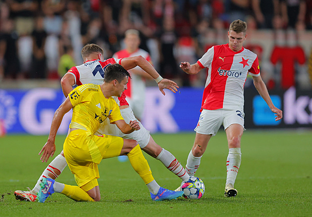 ONLINE: Sigma - Slavia, hosté v útoku s Chytilem, na stranách jsou Lingr a Pech