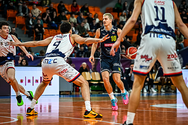 Nymburk se po jasné výhře nad Slavií vrátil do čela NBL, Brno zdolalo Opavu