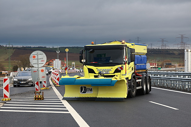 Řidičům se otevřel nový úsek D4. Cestu z Prahy do Písku zkrátí o desítky minut