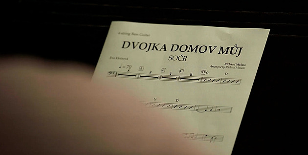 VIDEO: Praha 2 má svůj unikát: hymnu Dvojka domov můj. Ohlasy jsou smíšené