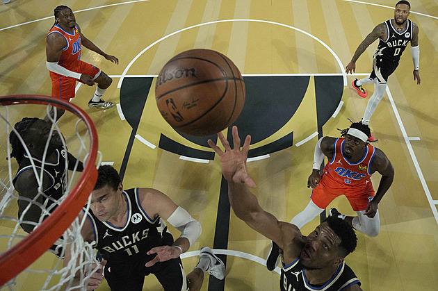 Basketbalisté Milwaukee porazili Oklahoma City a slaví triumf v NBA Cupu