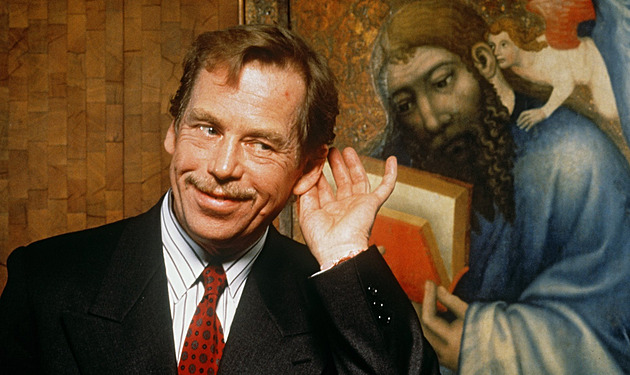 Havel naslouchal andělům, hravý portrét s apoštolem si podmanil svět