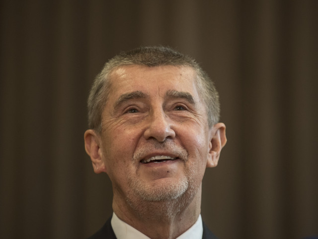 „Novela je zneužitelná. Může se vztahovat i na přiblblé komentáře na sítích,“ kritizoval Babiš