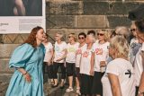 Seniorky rapují a zpívají na festivalech. ‚Spolupráce mezi generacemi má smysl,‘ říká sbormistryně