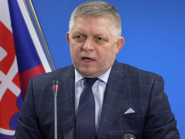 Fico: Zelenskyj mi nabízel půl miliardy eur, když budeme souhlasit se vstupem Kyjeva do NATO