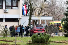 Po útoku nožem na základní škole v Záhřebu zemřelo dítě