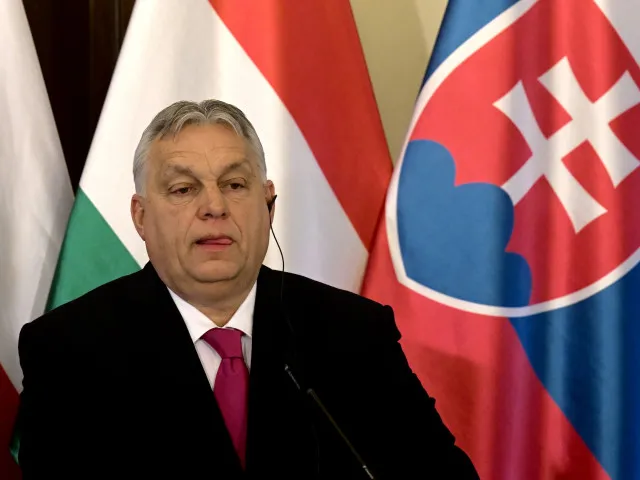 Orbánova návštěva Moskvy i důležité dohody. Na hodnocení maďarského předsednictví není shoda