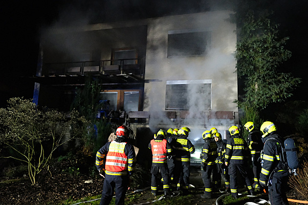 V Hodkovičkách hořel kvůli sauně rodinný dům. Škoda je dva miliony