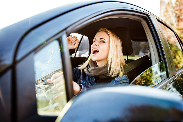 Autofejeton: Řidičský kurz je super last-minute dárek pro ženu