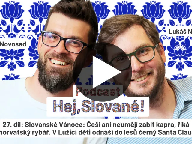 Slovanské Vánoce: Češi ani neumí zabít kapra, říká chorvatský rybář. V Lužici děti odnáší do lesů černý Santa Claus