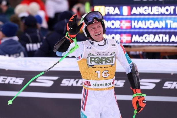 

Předvánoční slalom v Alta Badii ovládl Haugan

