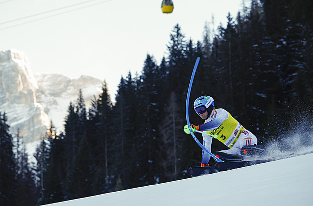 Norům se zatím ve slalomu v Alta Badii daří. Vede Haugan, druhý je McGrath