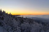 Poslední víkend roku bude provázet inverzní počasí. Meteorologové varují před námrazou a mlhami