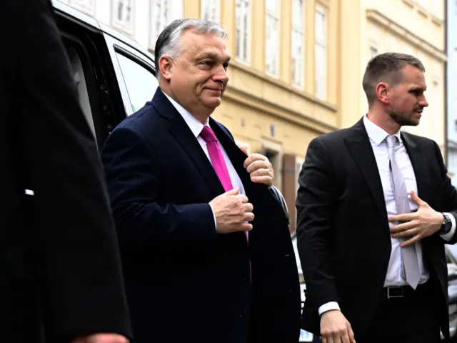 Brusel tlačí na Orbána. Jestli se nepodřídí, přijde Maďarsko v úterý až o 26 miliard Kč, tvrdí mluvčí