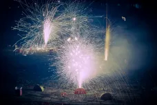 Města čím dál častěji omezují odpalování pyrotechniky