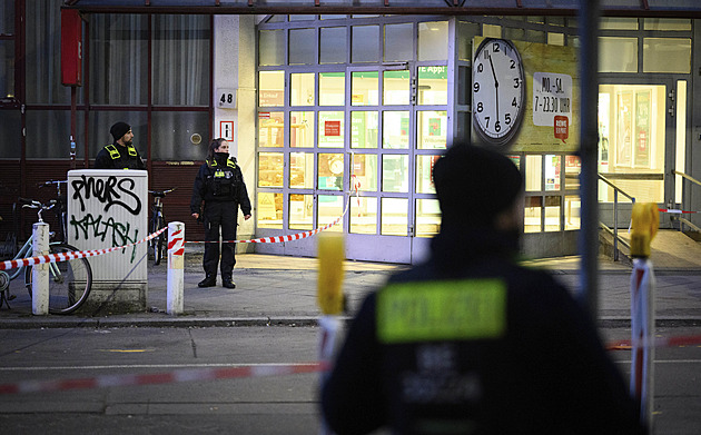 Ukradl bagr, zastavily ho až výstřely německé policie. Muž zemřel