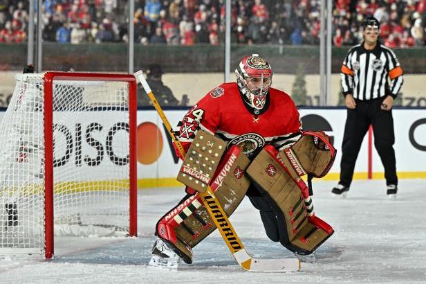 

Mrázek dostal v silvestrovském Winter Classic šest gólů, Kämpf skóroval při výhře Toronta

