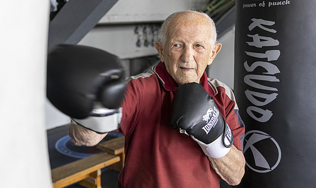 Drobný, přesto legendární. V 96 letech zesnul olympijský vítěz v boxu Zachara