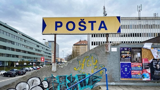 Česká pošta zdraží své služby. Kompletní přehled změn a cen