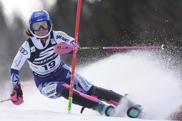 

ON-LINE: Zimní sezona pokračuje. Klaebo počtvrté ovládl Tour de Ski, Ljutičová trifumfovala v Kranjské Goře

